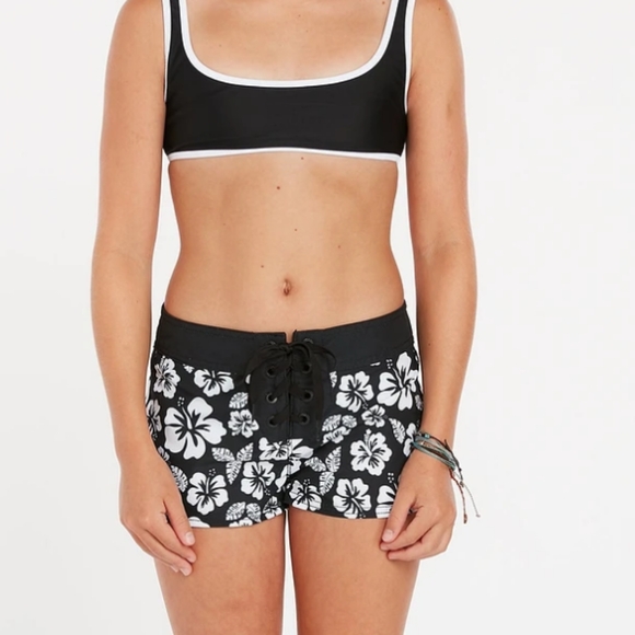 Not Available Sold In Another App - Picture 13 of 16